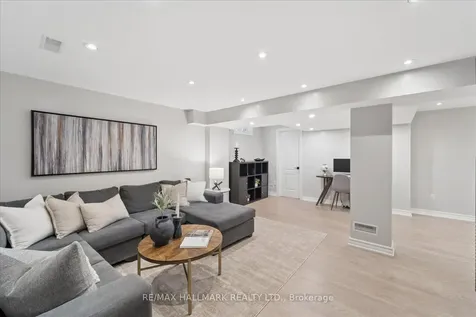 88 Byers Pond Way Whitchurch-stouffville ON L4A 0M6