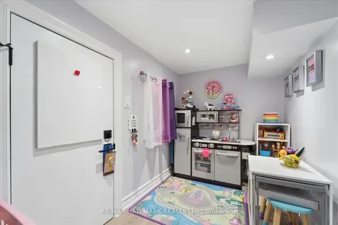 88 Byers Pond Way Whitchurch-stouffville ON L4A 0M6