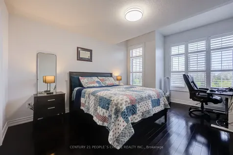 82 Mactier Drive Vaughan ON L4H 4L2