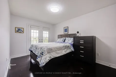 82 Mactier Drive Vaughan ON L4H 4L2
