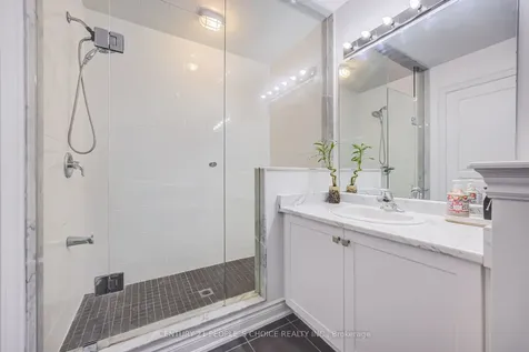82 Mactier Drive Vaughan ON L4H 4L2