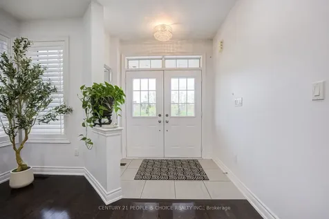 82 Mactier Drive Vaughan ON L4H 4L2