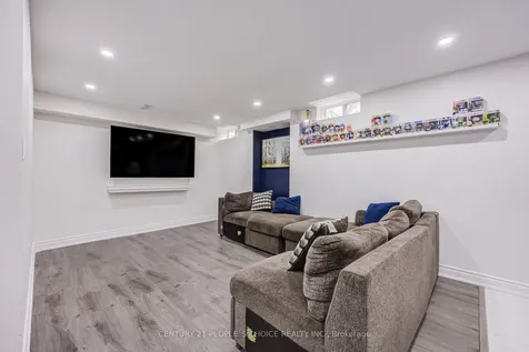 82 Mactier Drive Vaughan ON L4H 4L2