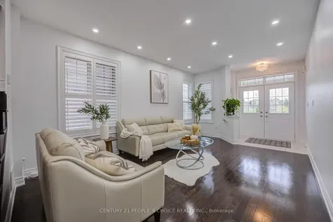 82 Mactier Drive Vaughan ON L4H 4L2