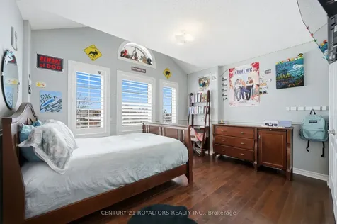 74 Latimer Avenue Essa ON L0M 1B5
