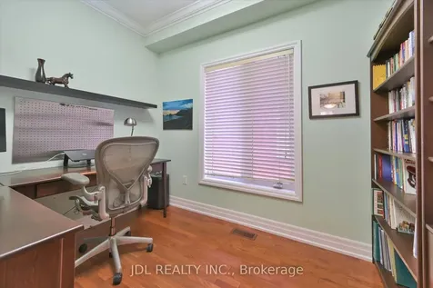 9 O'hara Crescent Richmond Hill ON L4E 4E1