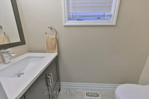 9 O'hara Crescent Richmond Hill ON L4E 4E1