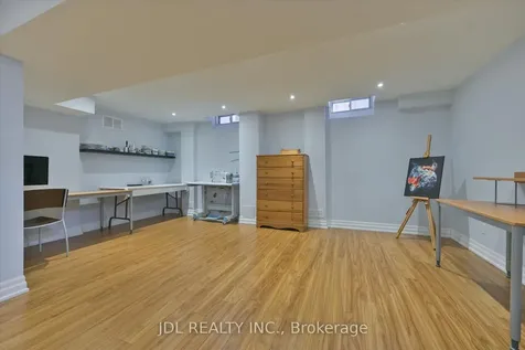 9 O'hara Crescent Richmond Hill ON L4E 4E1