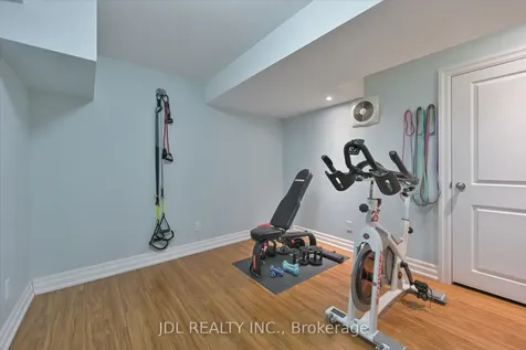 9 O'hara Crescent Richmond Hill ON L4E 4E1