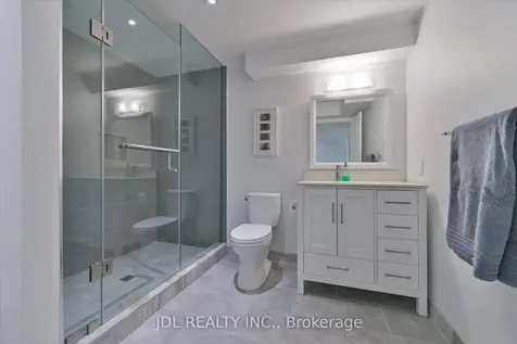 9 O'hara Crescent Richmond Hill ON L4E 4E1