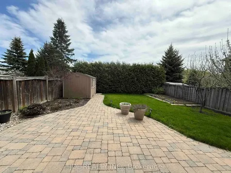 9 O'hara Crescent Richmond Hill ON L4E 4E1