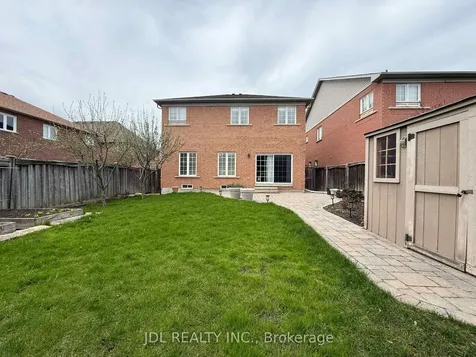 9 O'hara Crescent Richmond Hill ON L4E 4E1