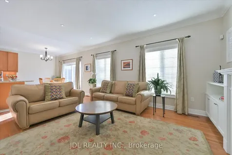 9 O'hara Crescent Richmond Hill ON L4E 4E1