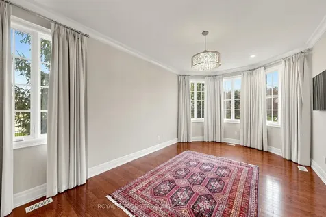 63 Grayfield Drive Whitchurch-stouffville ON L4A 0B1