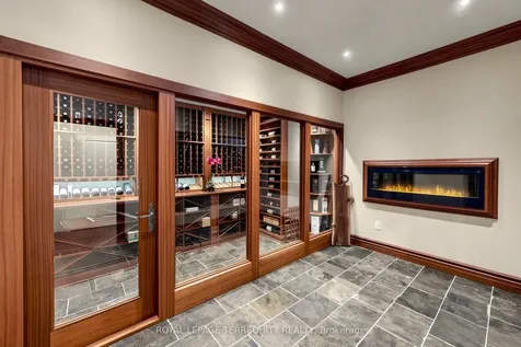 63 Grayfield Drive Whitchurch-stouffville ON L4A 0B1