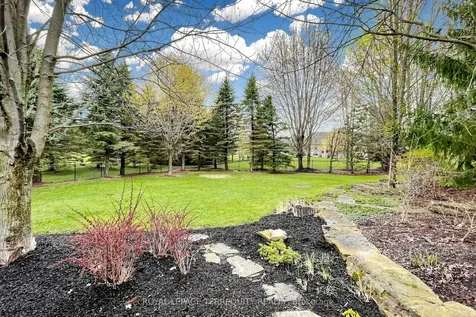 63 Grayfield Drive Whitchurch-stouffville ON L4A 0B1
