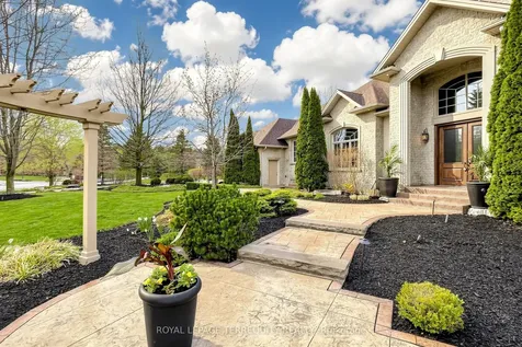 63 Grayfield Drive Whitchurch-stouffville ON L4A 0B1