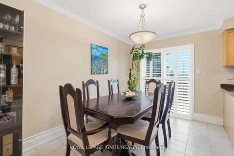 19 Foxchase Avenue Vaughan ON L4L 9N1