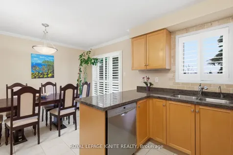 19 Foxchase Avenue Vaughan ON L4L 9N1
