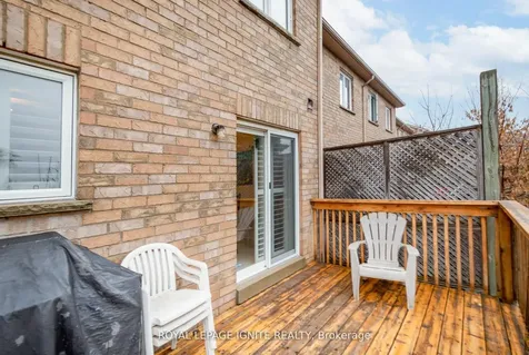19 Foxchase Avenue Vaughan ON L4L 9N1