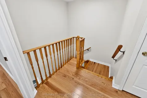 28 Radmore Place Markham ON L6B 0G7