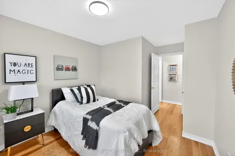 28 Radmore Place Markham ON L6B 0G7