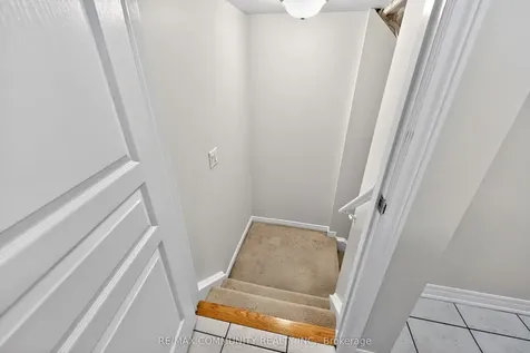 28 Radmore Place Markham ON L6B 0G7
