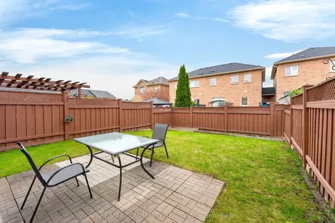28 Radmore Place Markham ON L6B 0G7