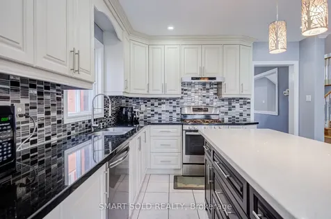 72 Norbury Drive Markham ON L3S 3V2