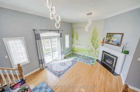 72 Norbury Drive Markham ON L3S 3V2