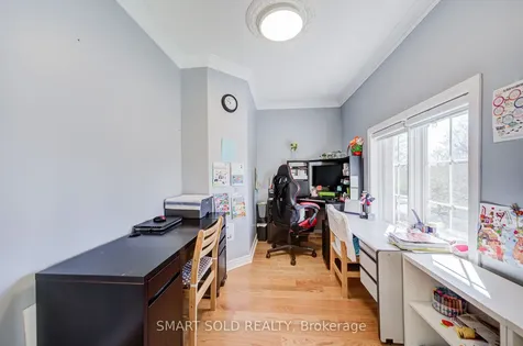 72 Norbury Drive Markham ON L3S 3V2