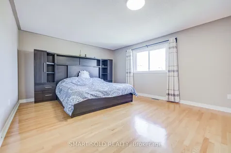 72 Norbury Drive Markham ON L3S 3V2