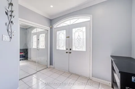 72 Norbury Drive Markham ON L3S 3V2