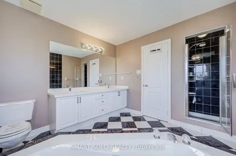 72 Norbury Drive Markham ON L3S 3V2