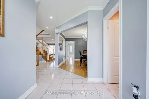72 Norbury Drive Markham ON L3S 3V2