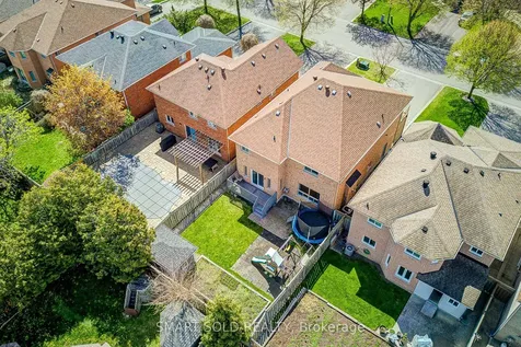 72 Norbury Drive Markham ON L3S 3V2