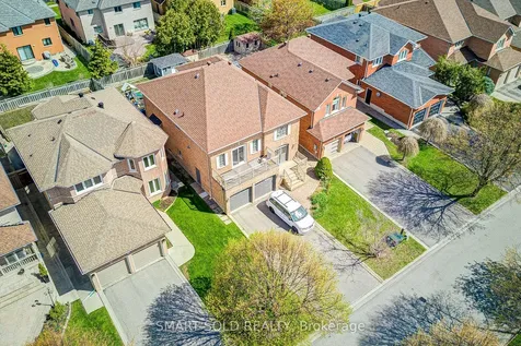 72 Norbury Drive Markham ON L3S 3V2