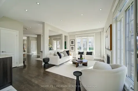 7 Deer Pass Road East Gwillimbury ON L9N 0S5