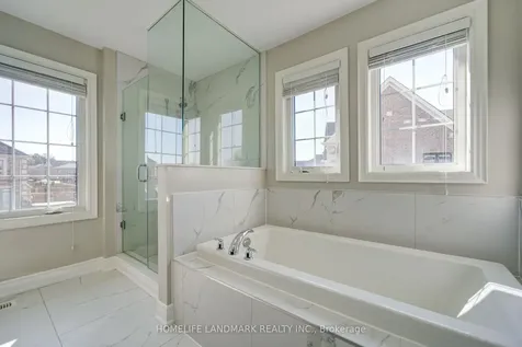 7 Deer Pass Road East Gwillimbury ON L9N 0S5