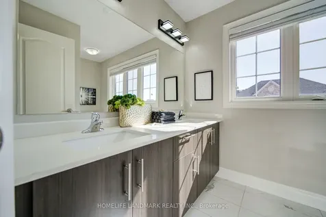 7 Deer Pass Road East Gwillimbury ON L9N 0S5