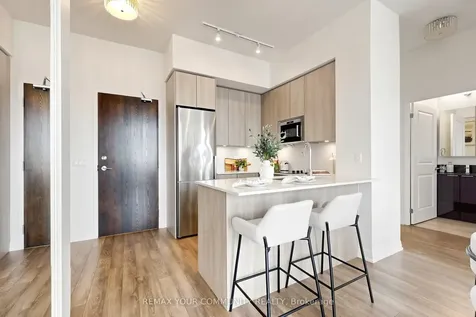 99 Eagle Rock Way Vaughan ON L6A 5A7