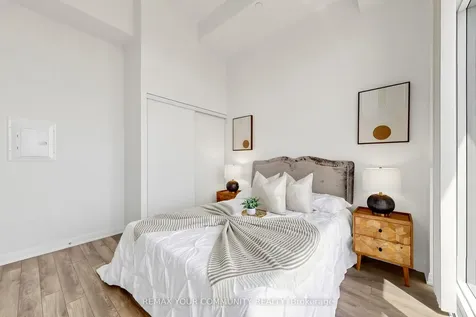99 Eagle Rock Way Vaughan ON L6A 5A7