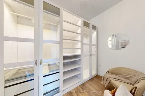 99 Eagle Rock Way Vaughan ON L6A 5A7