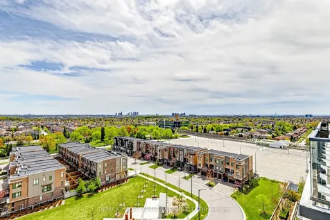99 Eagle Rock Way Vaughan ON L6A 5A7