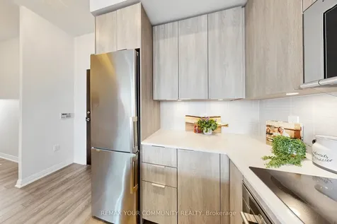 99 Eagle Rock Way Vaughan ON L6A 5A7