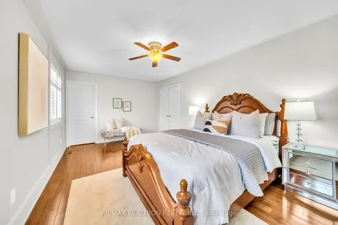 23 Poulias Avenue Richmond Hill ON L4E 4A1
