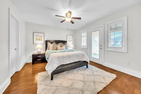 23 Poulias Avenue Richmond Hill ON L4E 4A1