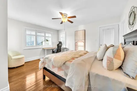 23 Poulias Avenue Richmond Hill ON L4E 4A1