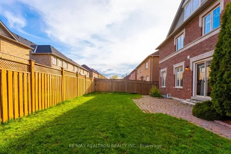 23 Poulias Avenue Richmond Hill ON L4E 4A1