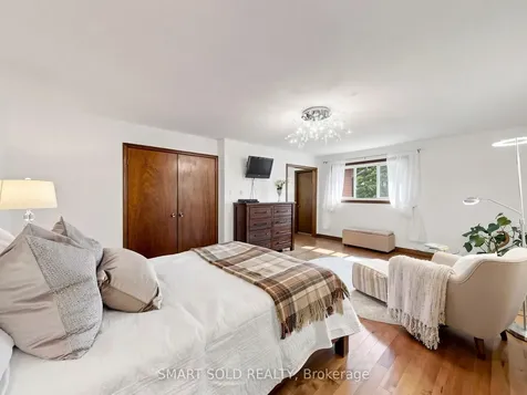 14 Marchwood Crescent Richmond Hill ON L4C 8M7